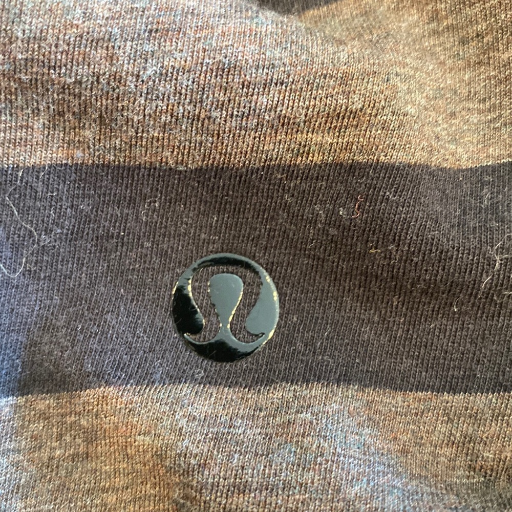 Lululemon - Picture 4 of 4
